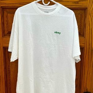 White Obey T-shirt XXL